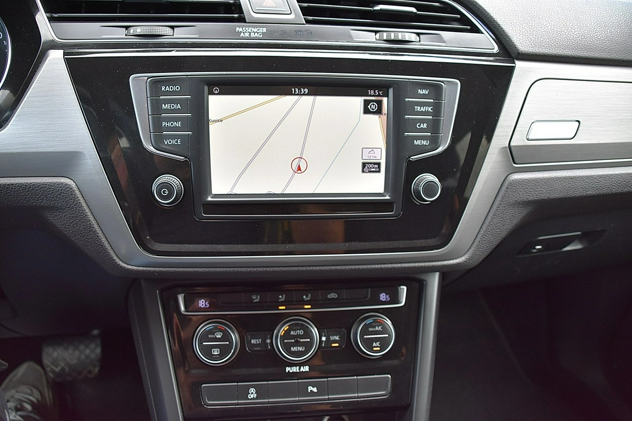 Volkswagen Touran - Zdjęcie 12