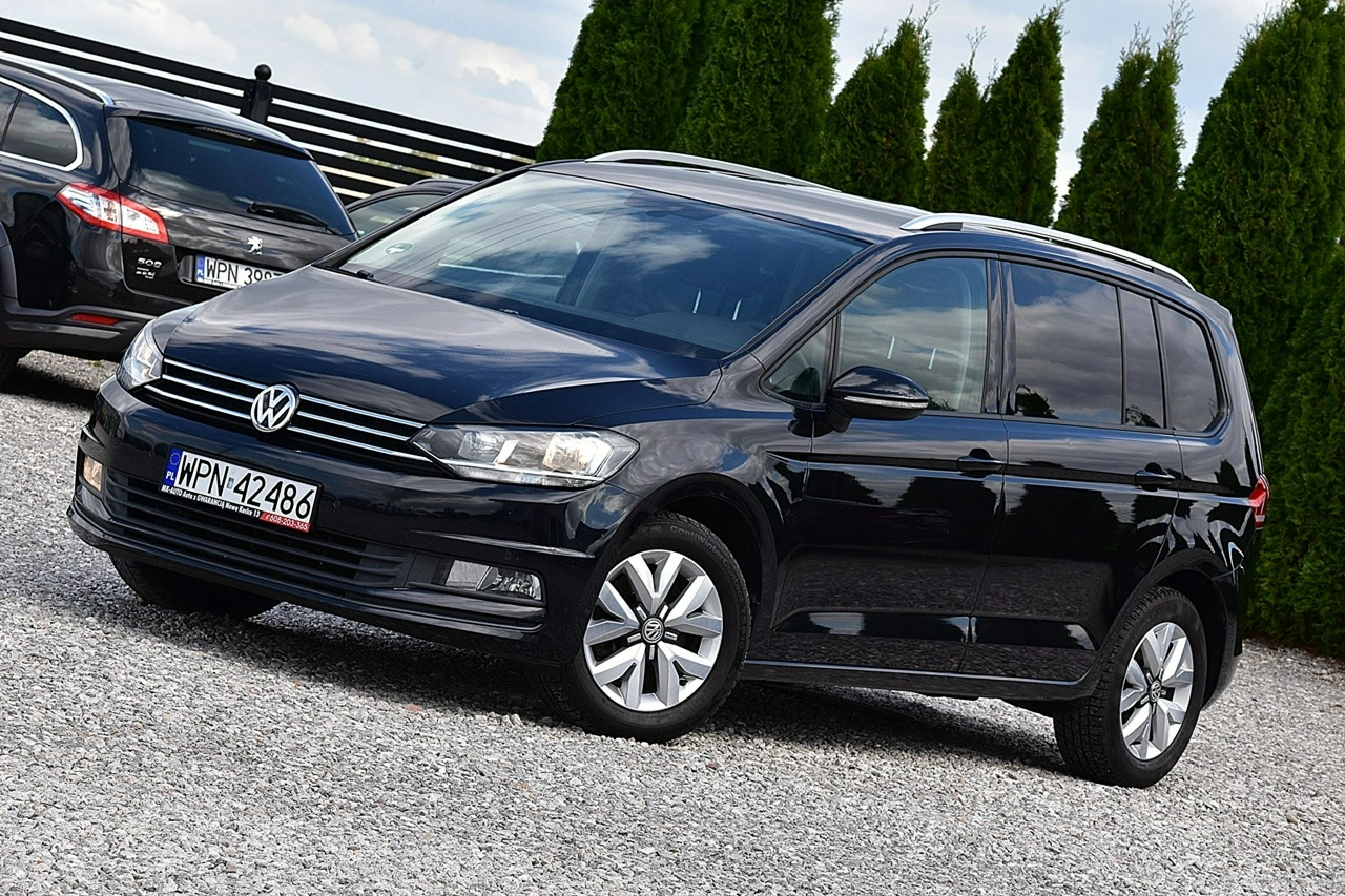 Volkswagen Touran - Zdjęcie 17
