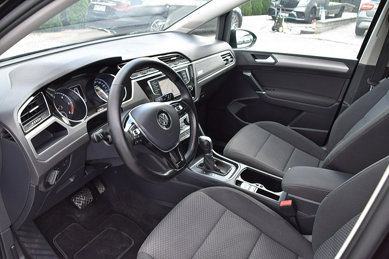 Volkswagen Touran - Zdjęcie 8