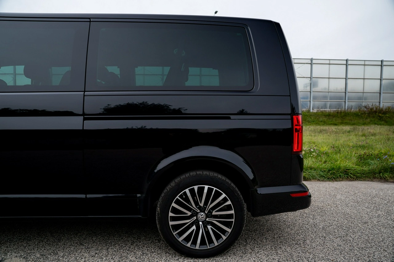 Volkswagen Caravelle - Zdjęcie 11