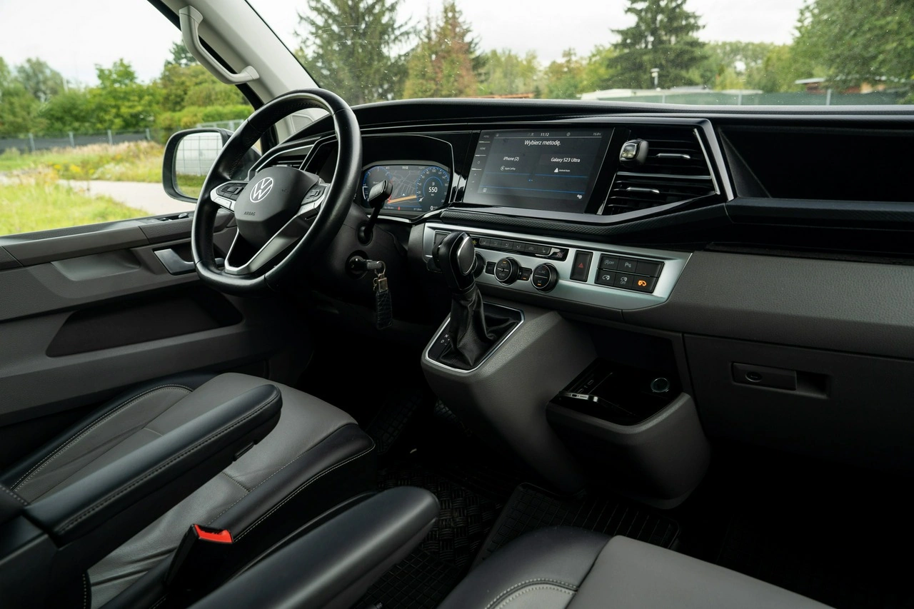 Volkswagen Caravelle - Zdjęcie 23