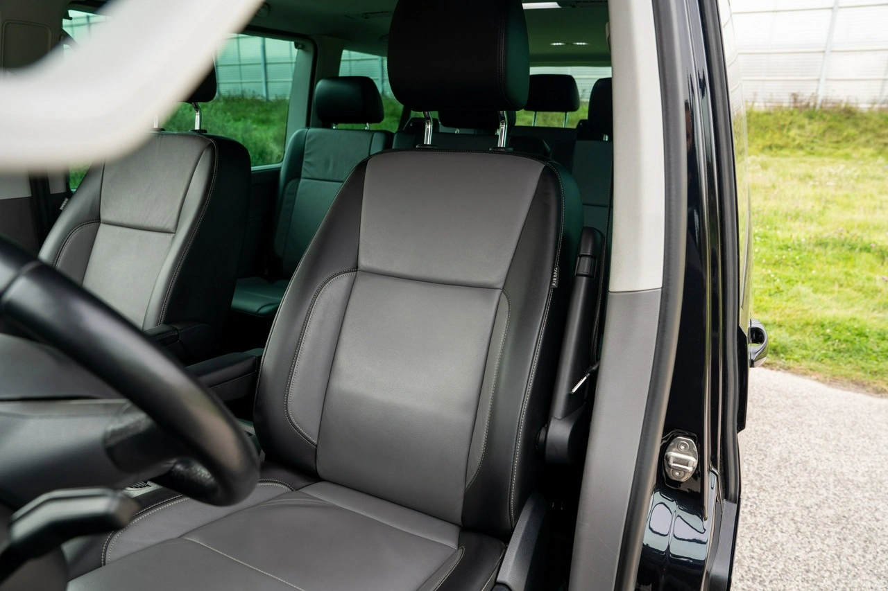 Volkswagen Caravelle - Zdjęcie 25