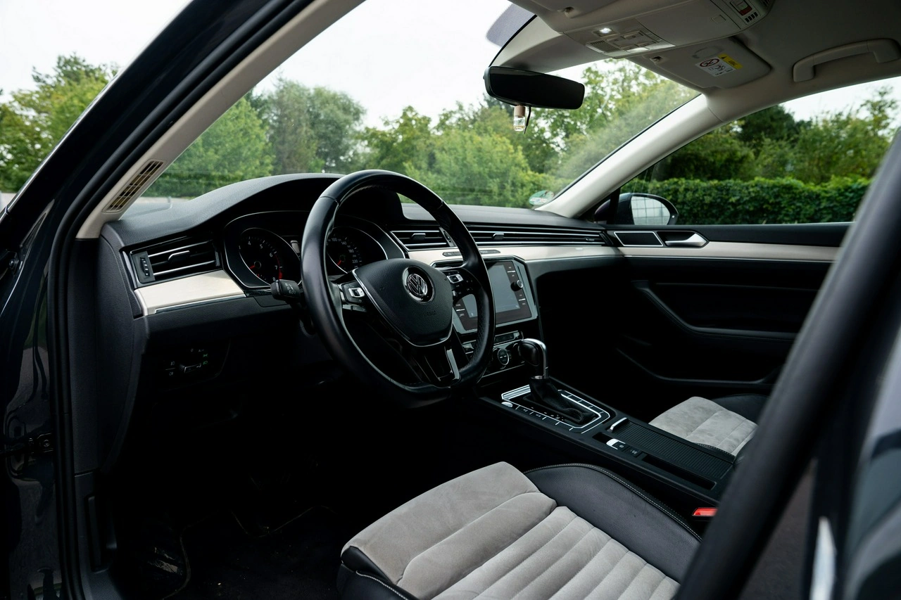 Volkswagen Passat - Zdjęcie 15