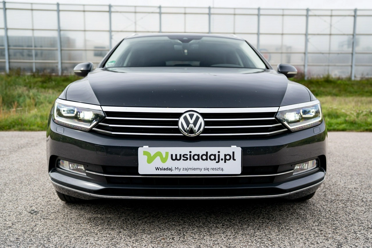 Volkswagen Passat - Zdjęcie 1