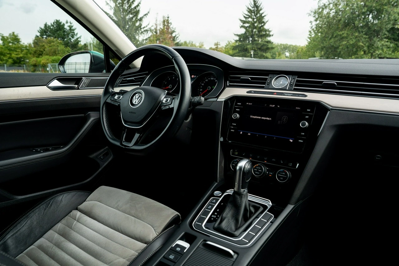Volkswagen Passat - Zdjęcie 20