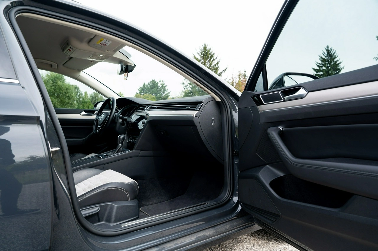 Volkswagen Passat - Zdjęcie 22