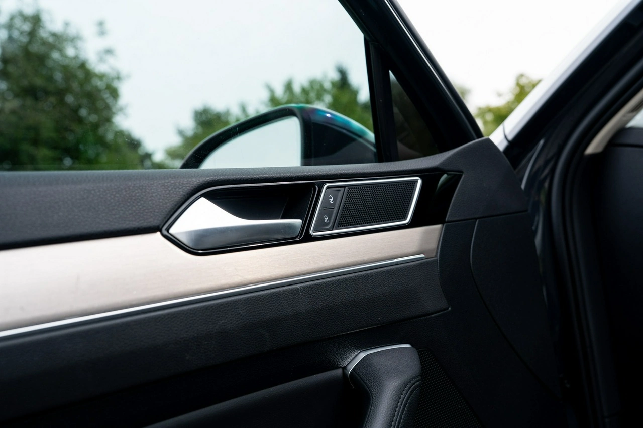 Volkswagen Passat - Zdjęcie 26