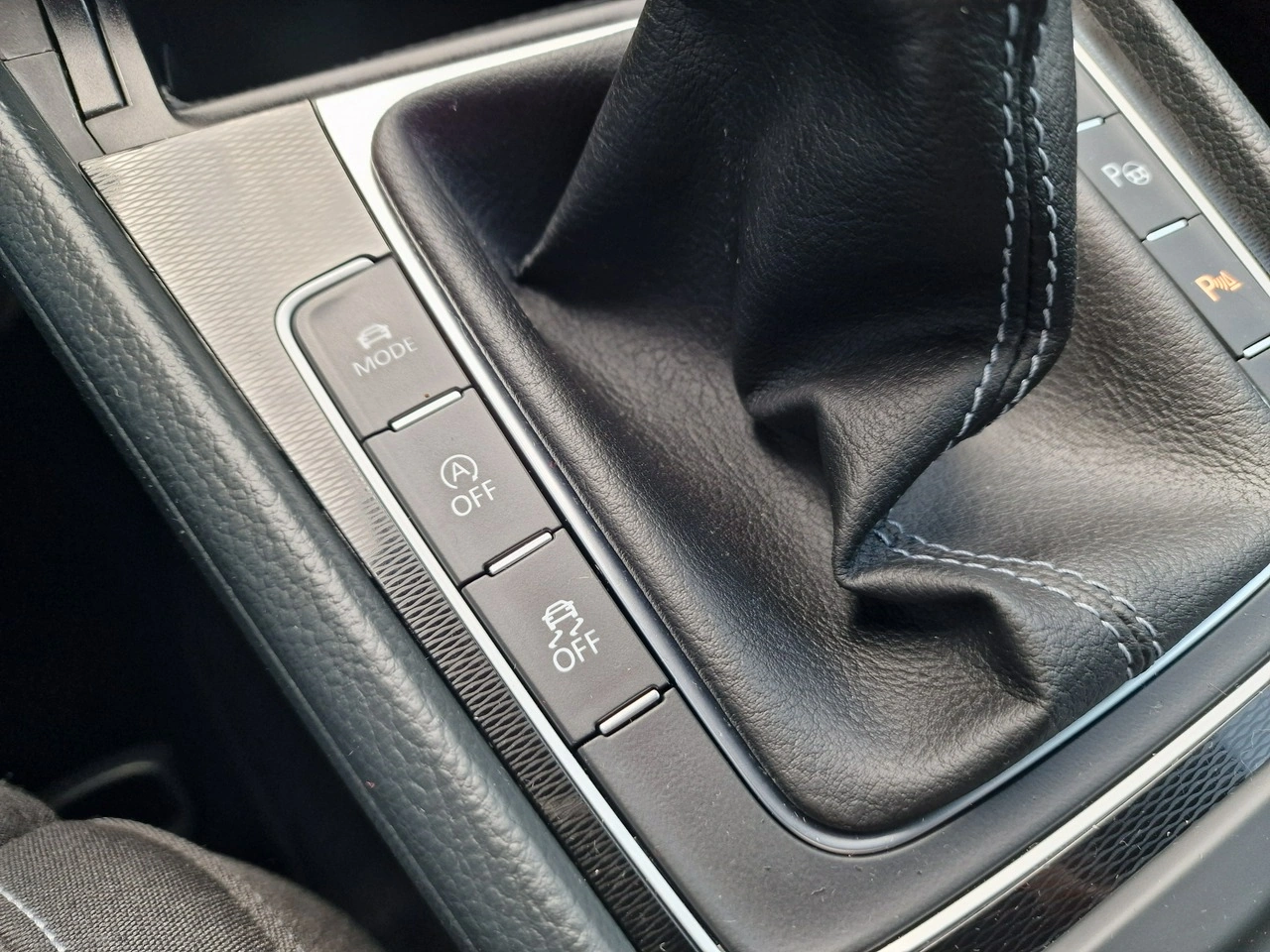 Volkswagen Golf - Zdjęcie 32
