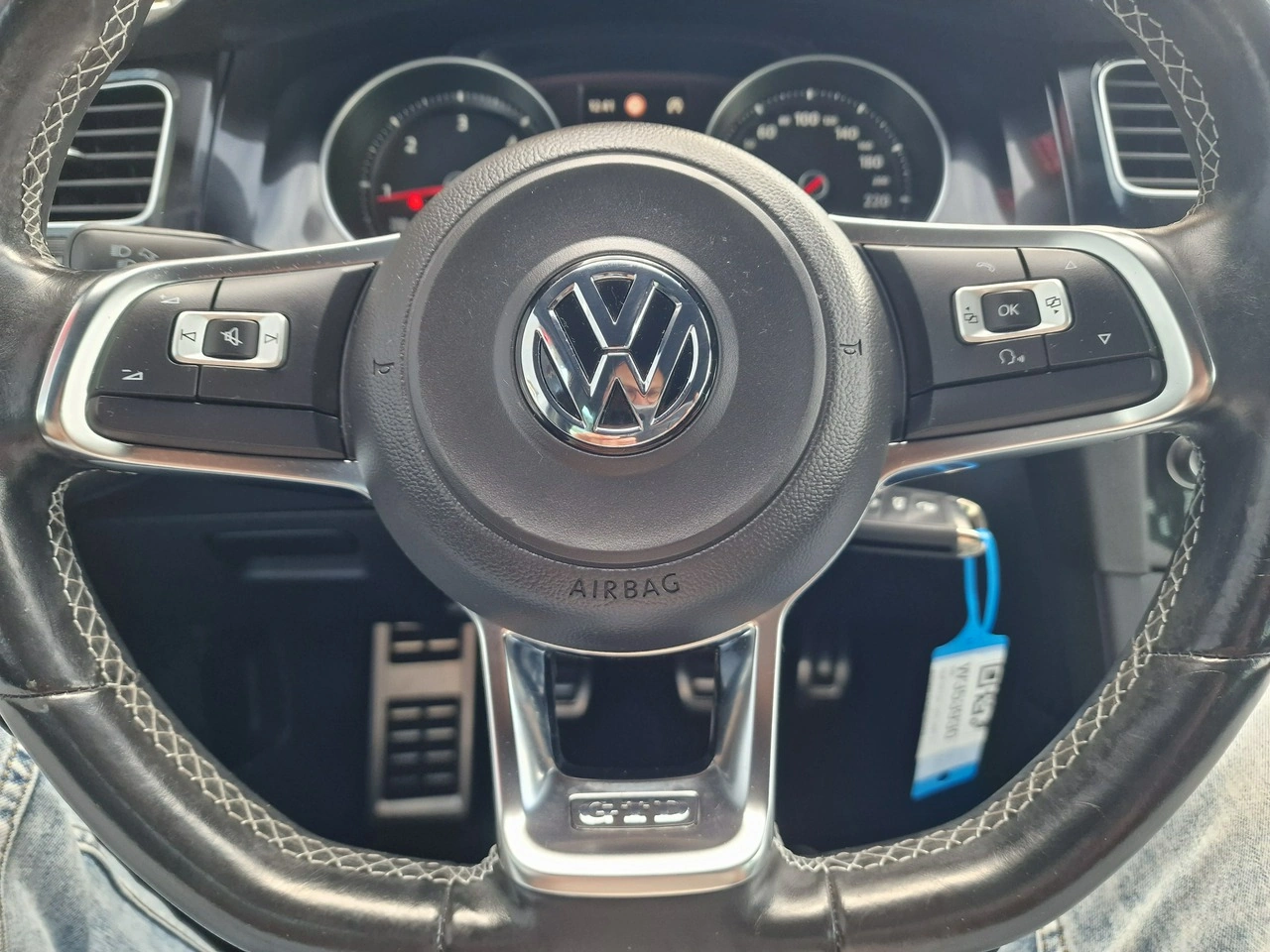 Volkswagen Golf - Zdjęcie 34