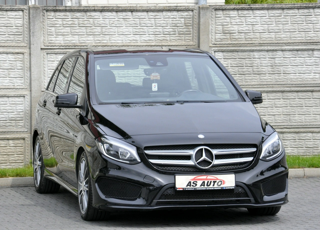 Mercedes B 220 - Zdjęcie 1