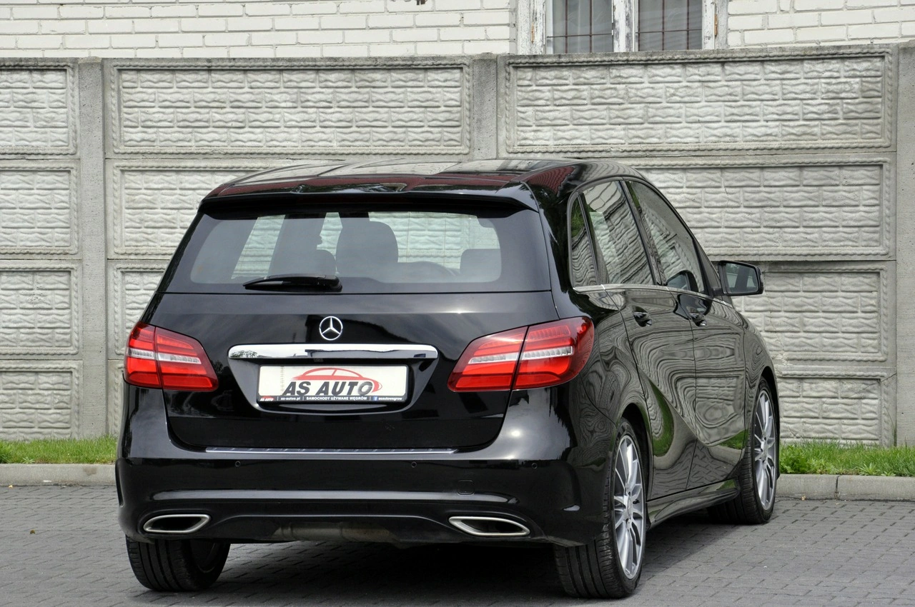 Mercedes B 220 - Zdjęcie 2