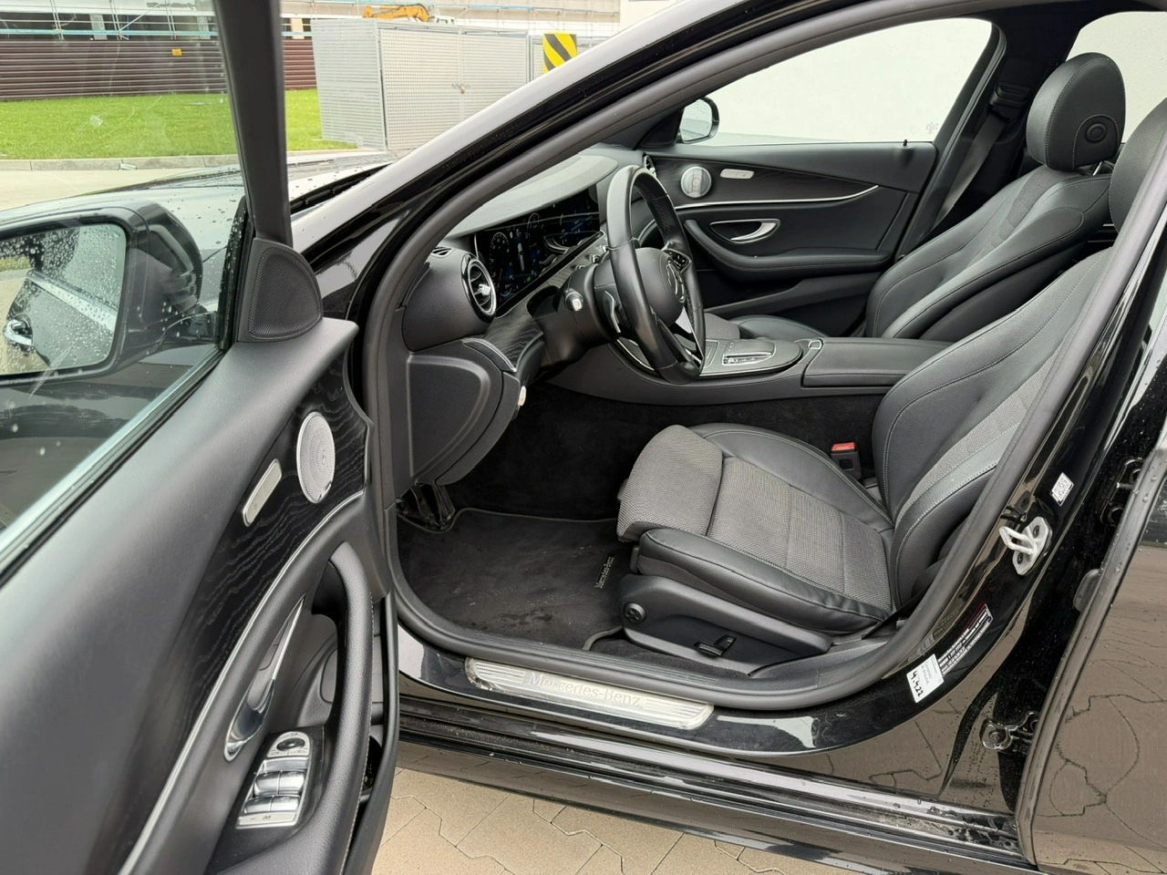 Mercedes E 300 - Zdjęcie 14