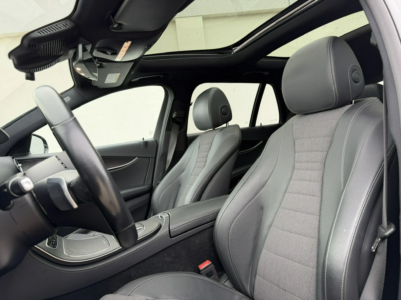 Mercedes E 300 - Zdjęcie 16