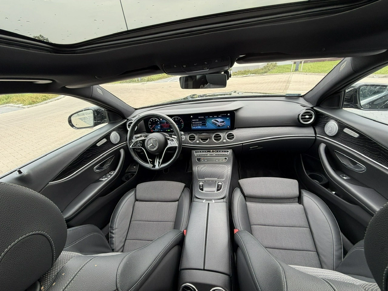 Mercedes E 300 - Zdjęcie 34