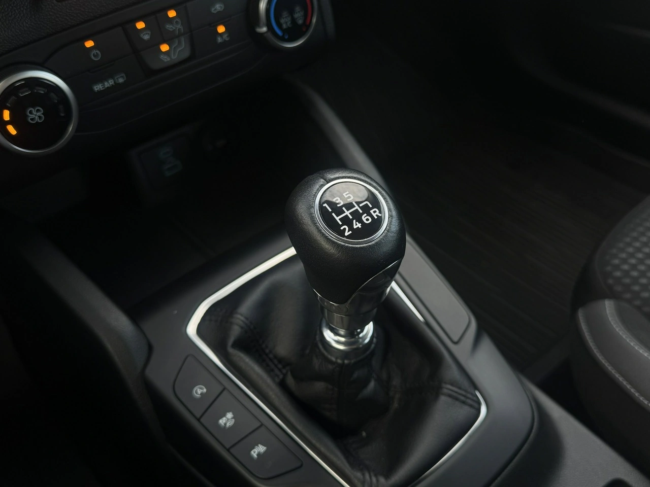 Ford Focus - Zdjęcie 20