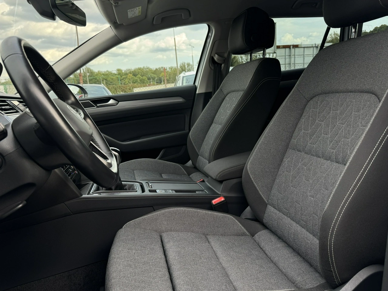 Volkswagen Passat - Zdjęcie 16