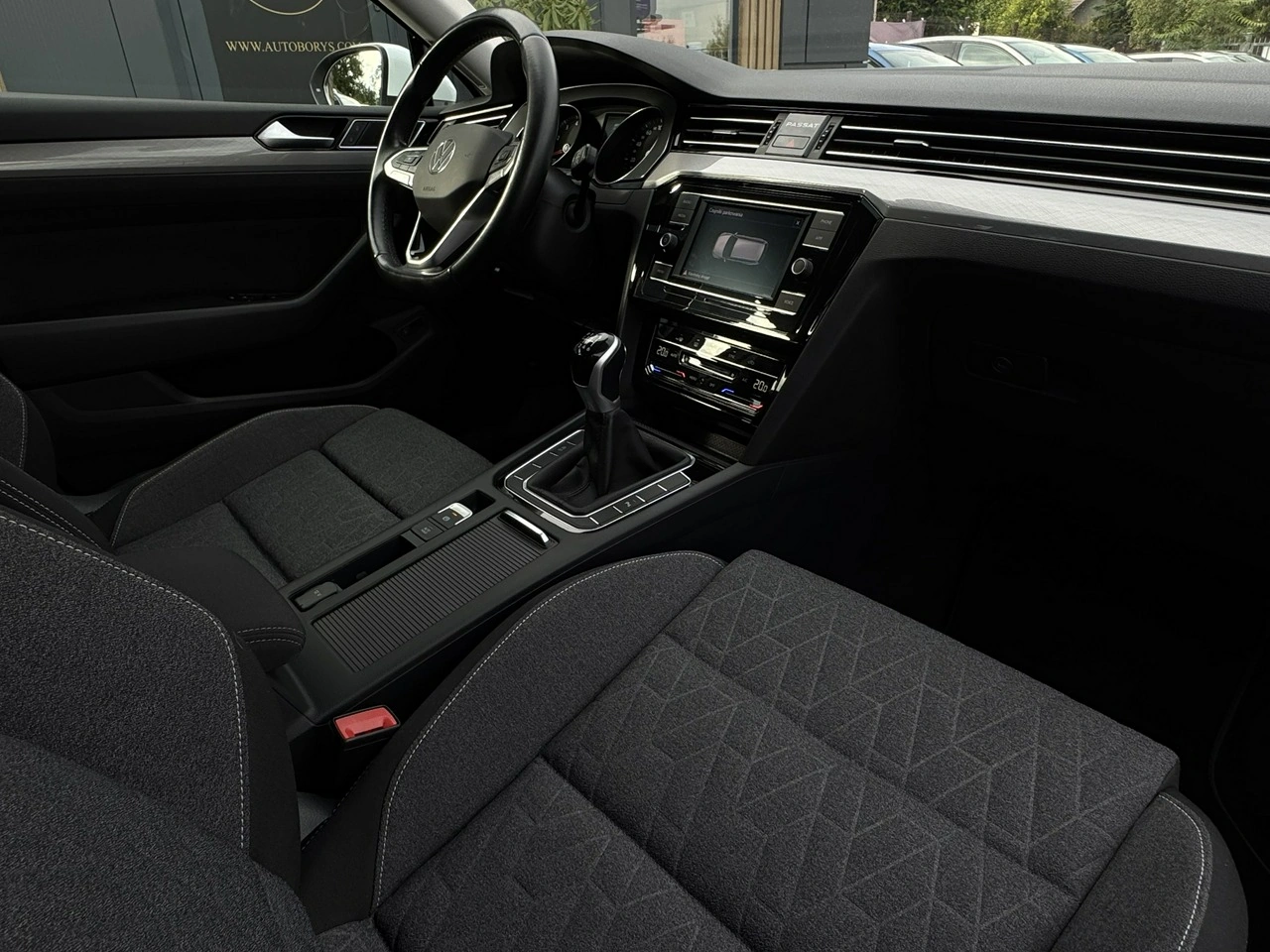 Volkswagen Passat - Zdjęcie 22