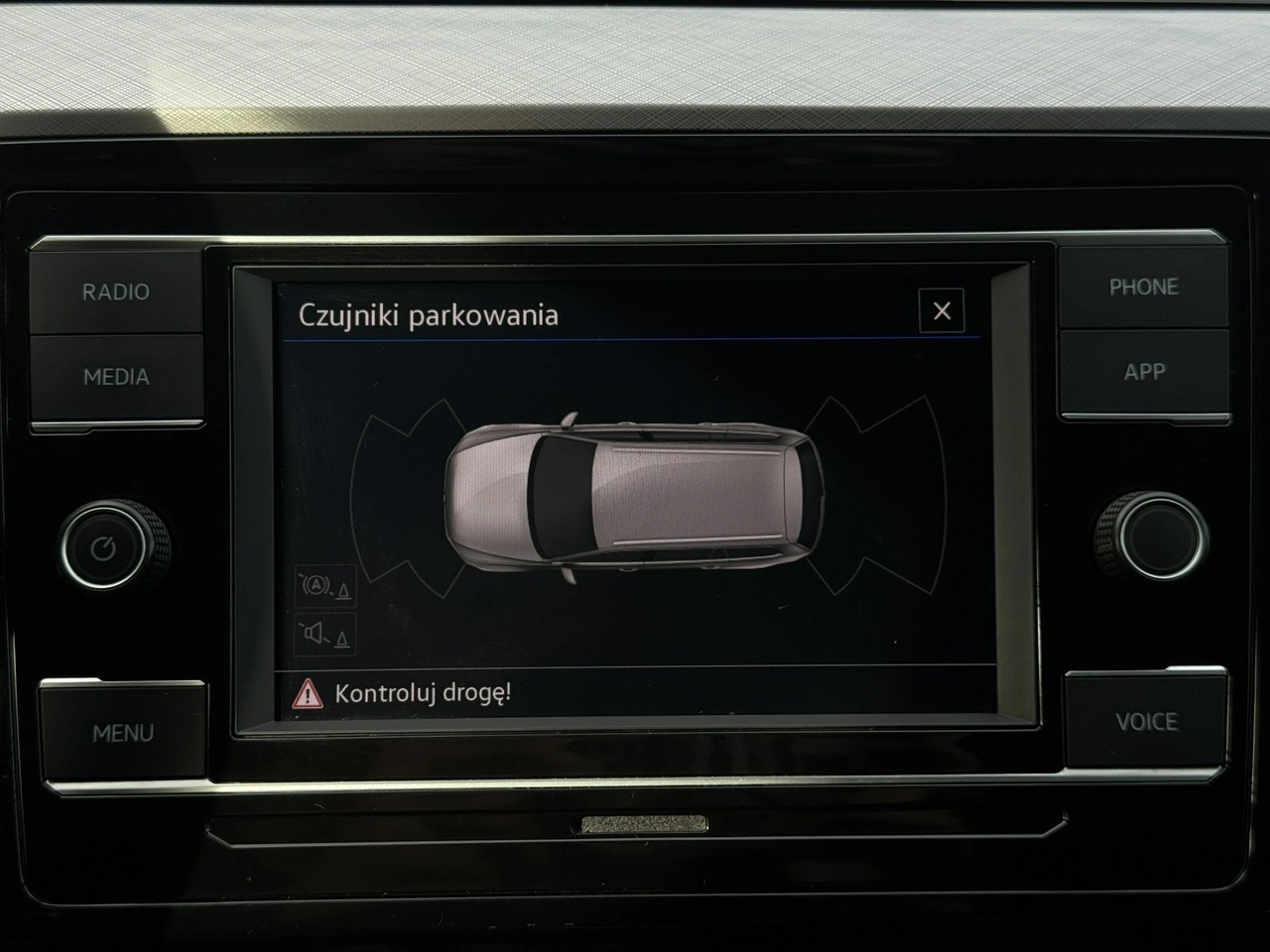 Volkswagen Passat - Zdjęcie 27