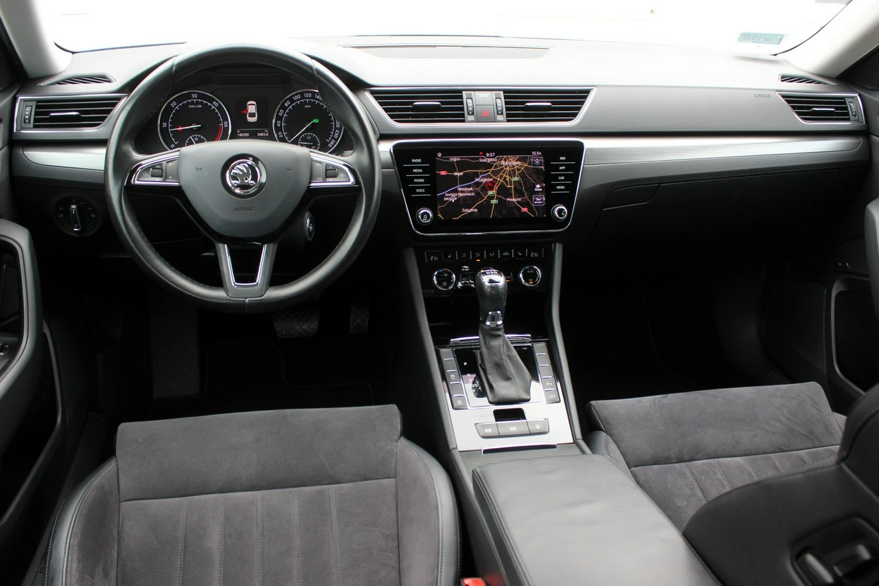 Skoda Superb - Zdjęcie 10