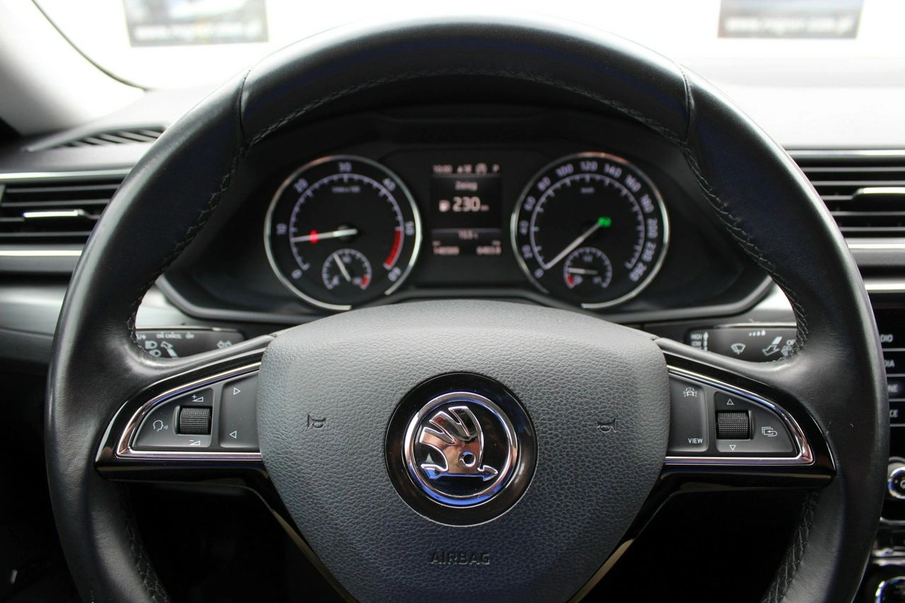 Skoda Superb - Zdjęcie 13