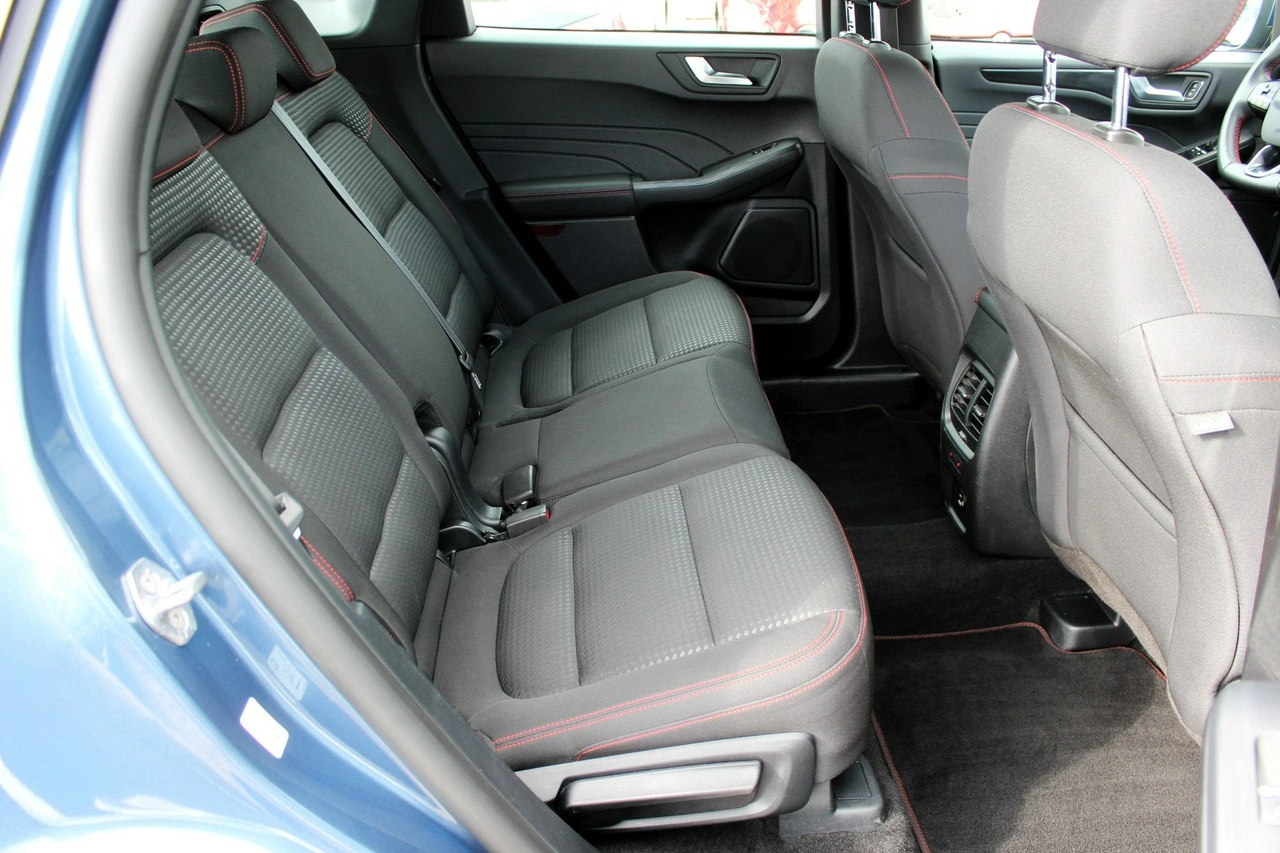 Ford Kuga - Zdjęcie 12