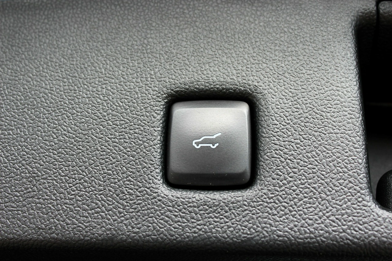 Ford Kuga - Zdjęcie 8