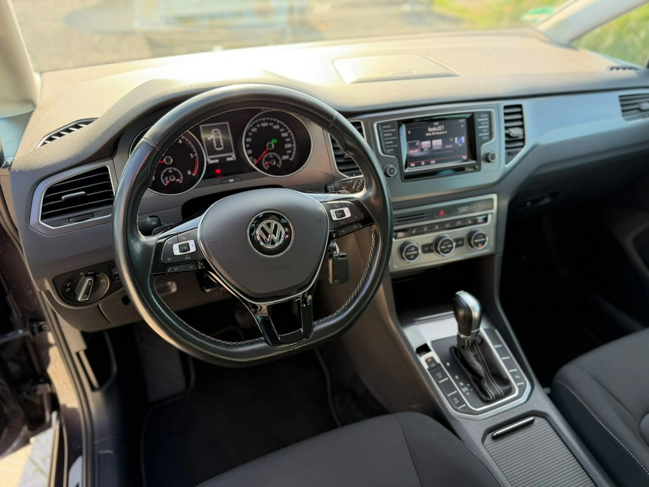 Volkswagen Golf Sportsvan - Zdjęcie 12