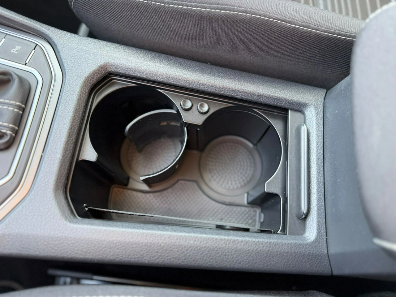 Volkswagen Golf Sportsvan - Zdjęcie 31