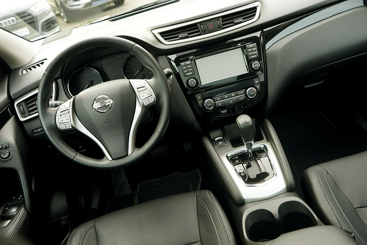 Nissan Qashqai - Zdjęcie 25
