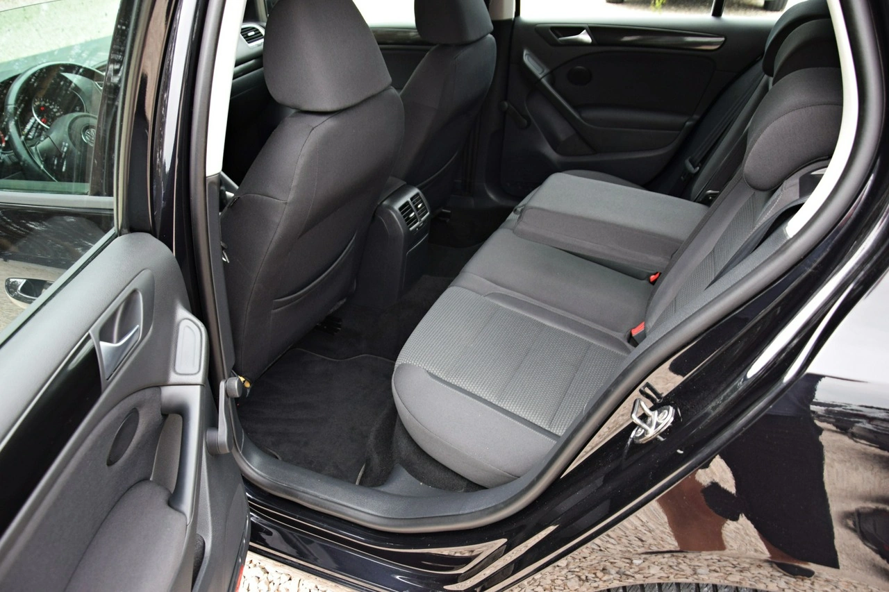 Volkswagen Golf - Zdjęcie 30