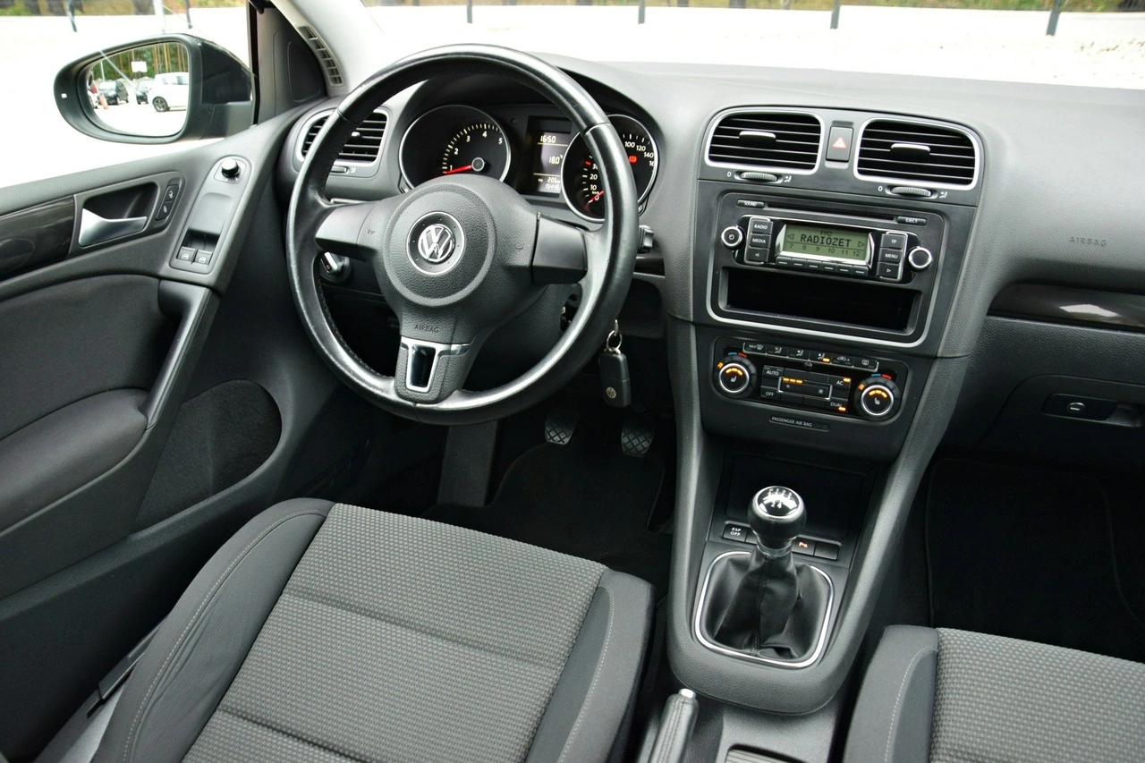 Volkswagen Golf - Zdjęcie 33