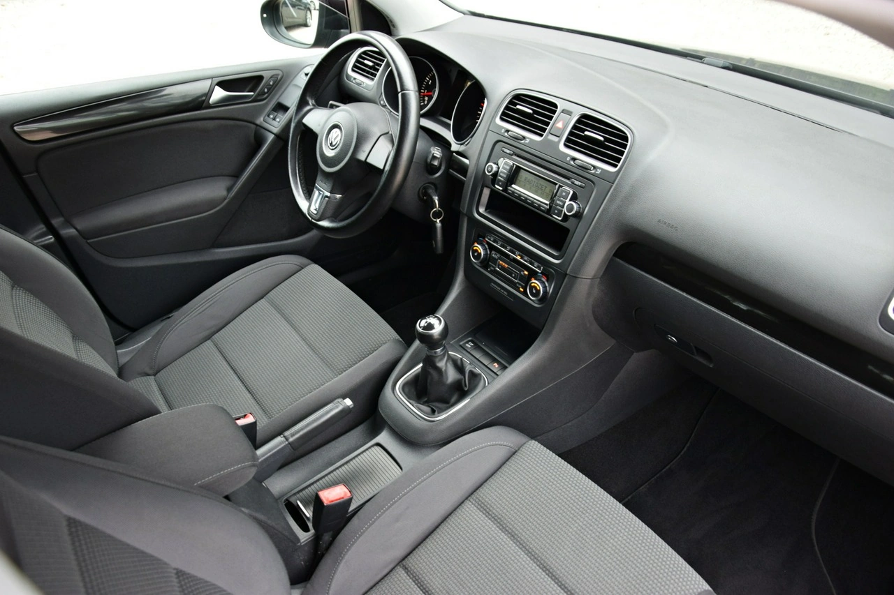 Volkswagen Golf - Zdjęcie 35