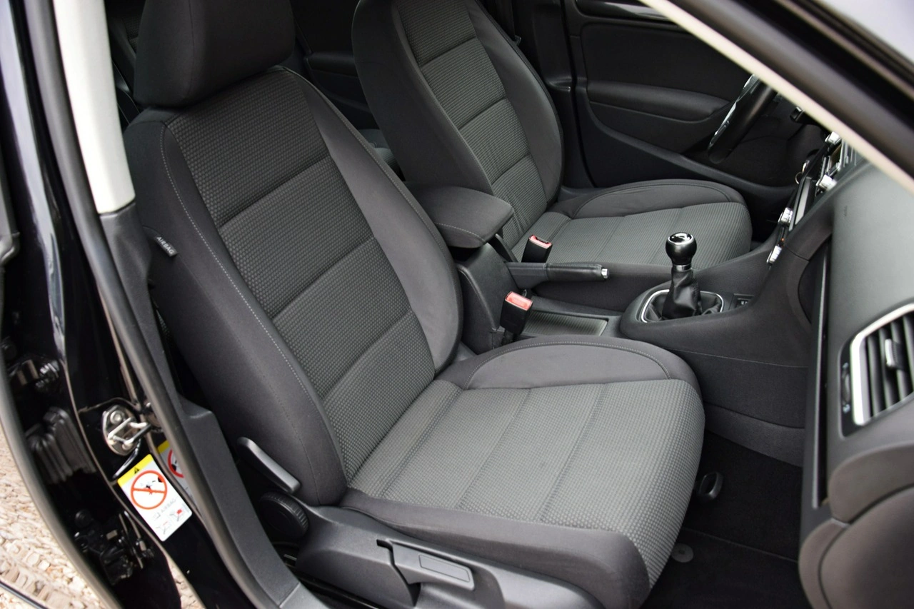 Volkswagen Golf - Zdjęcie 36
