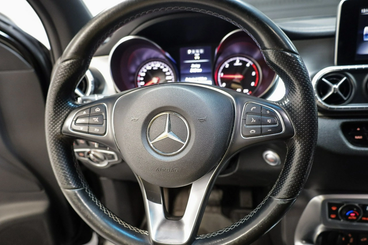 Mercedes Klasa X - Zdjęcie 15