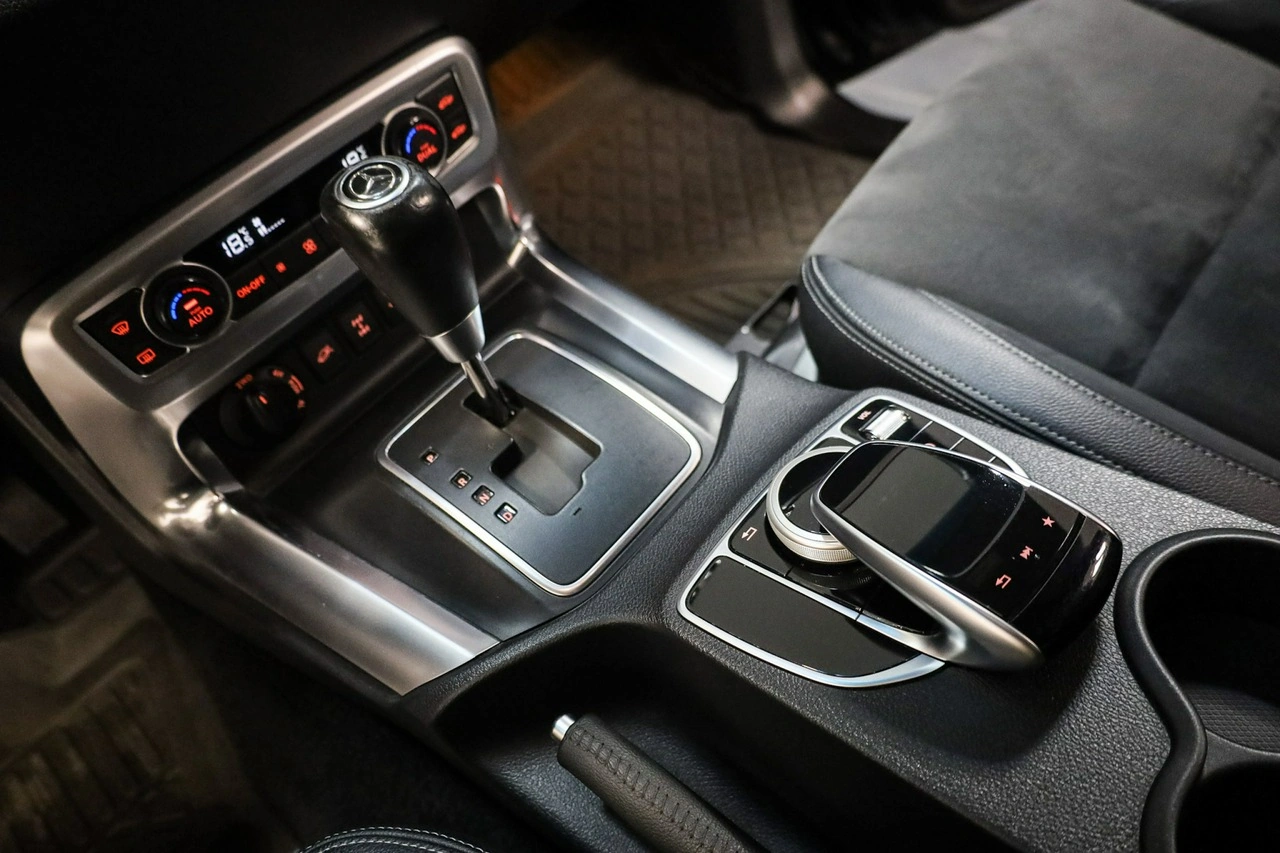 Mercedes Klasa X - Zdjęcie 18