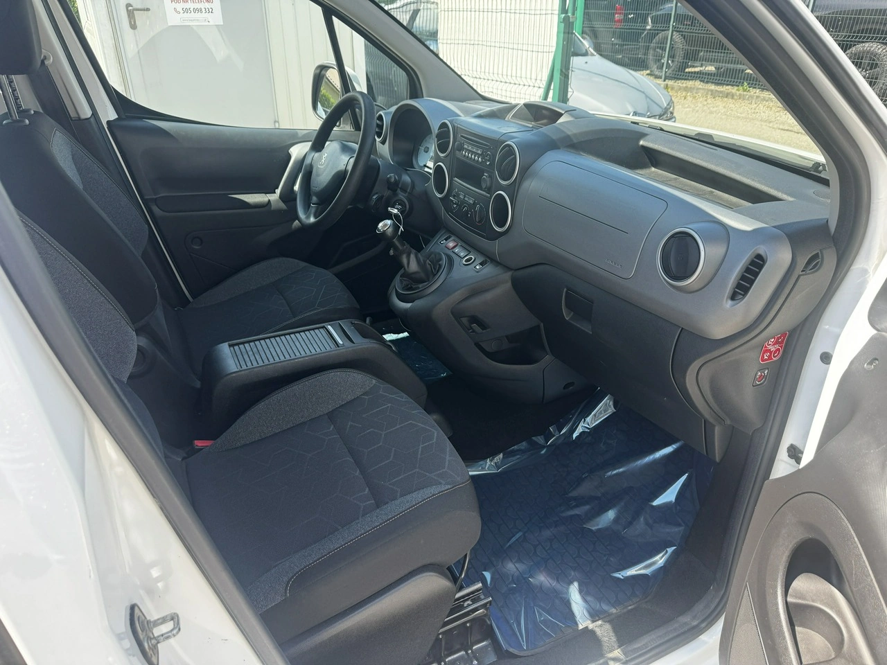 Peugeot Partner - Zdjęcie 10