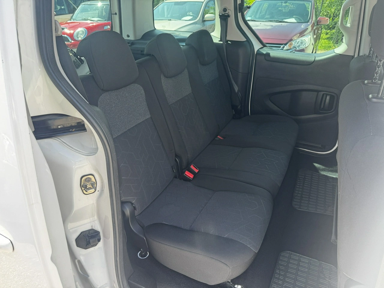 Peugeot Partner - Zdjęcie 8