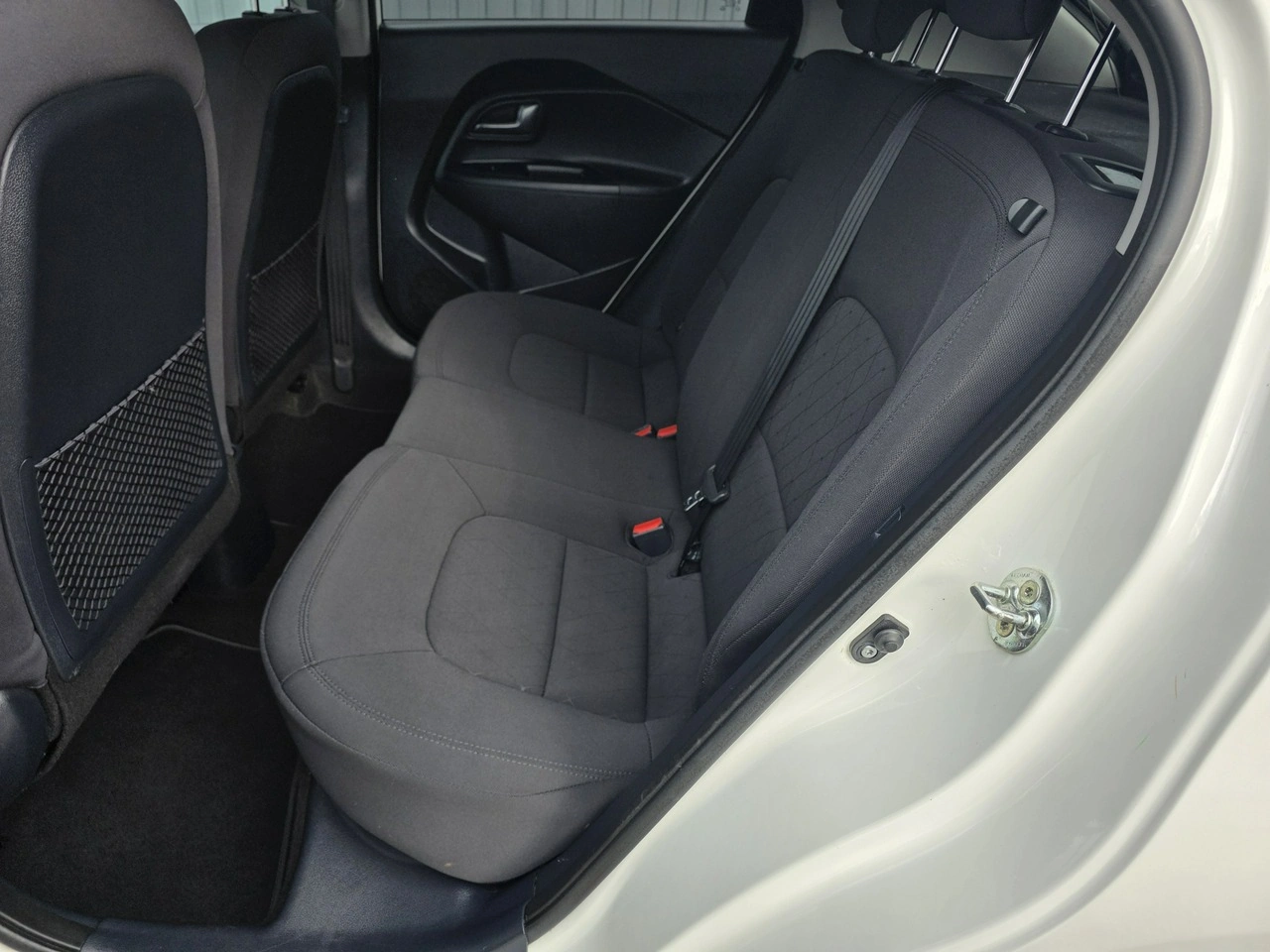 Kia Rio - Zdjęcie 12