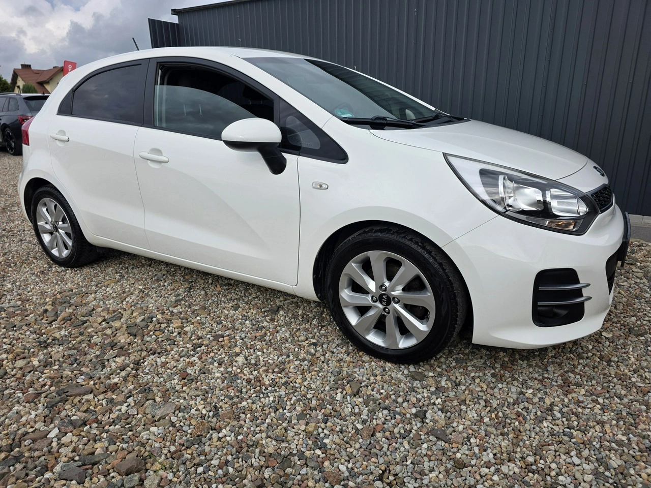 Kia Rio - Zdjęcie 20