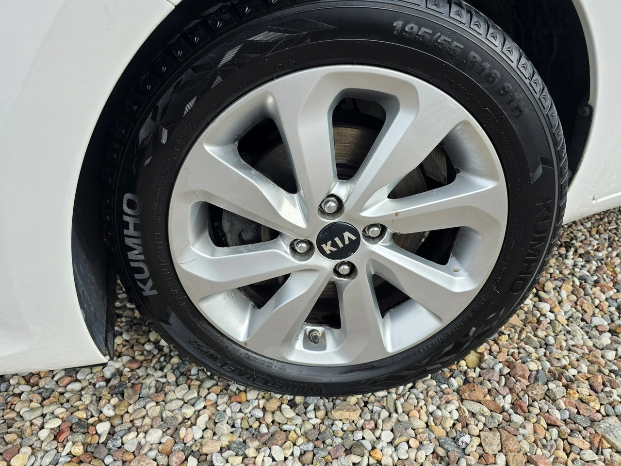 Kia Rio - Zdjęcie 25