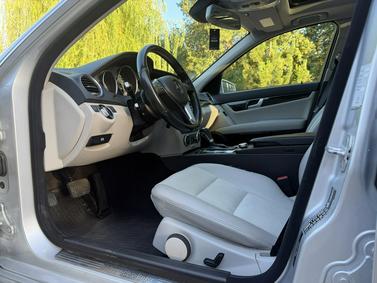 Mercedes C 250 - Zdjęcie 12