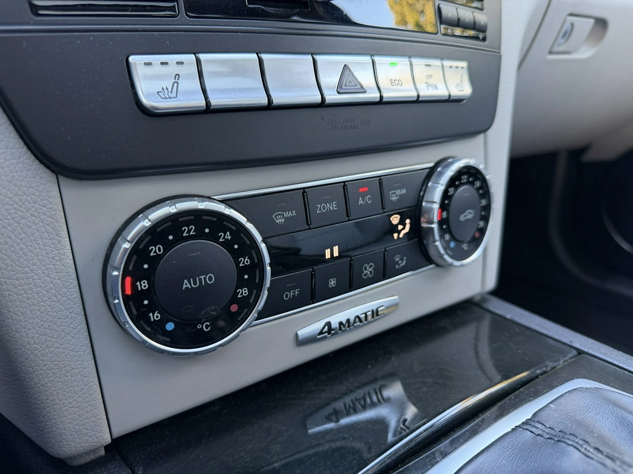 Mercedes C 250 - Zdjęcie 24