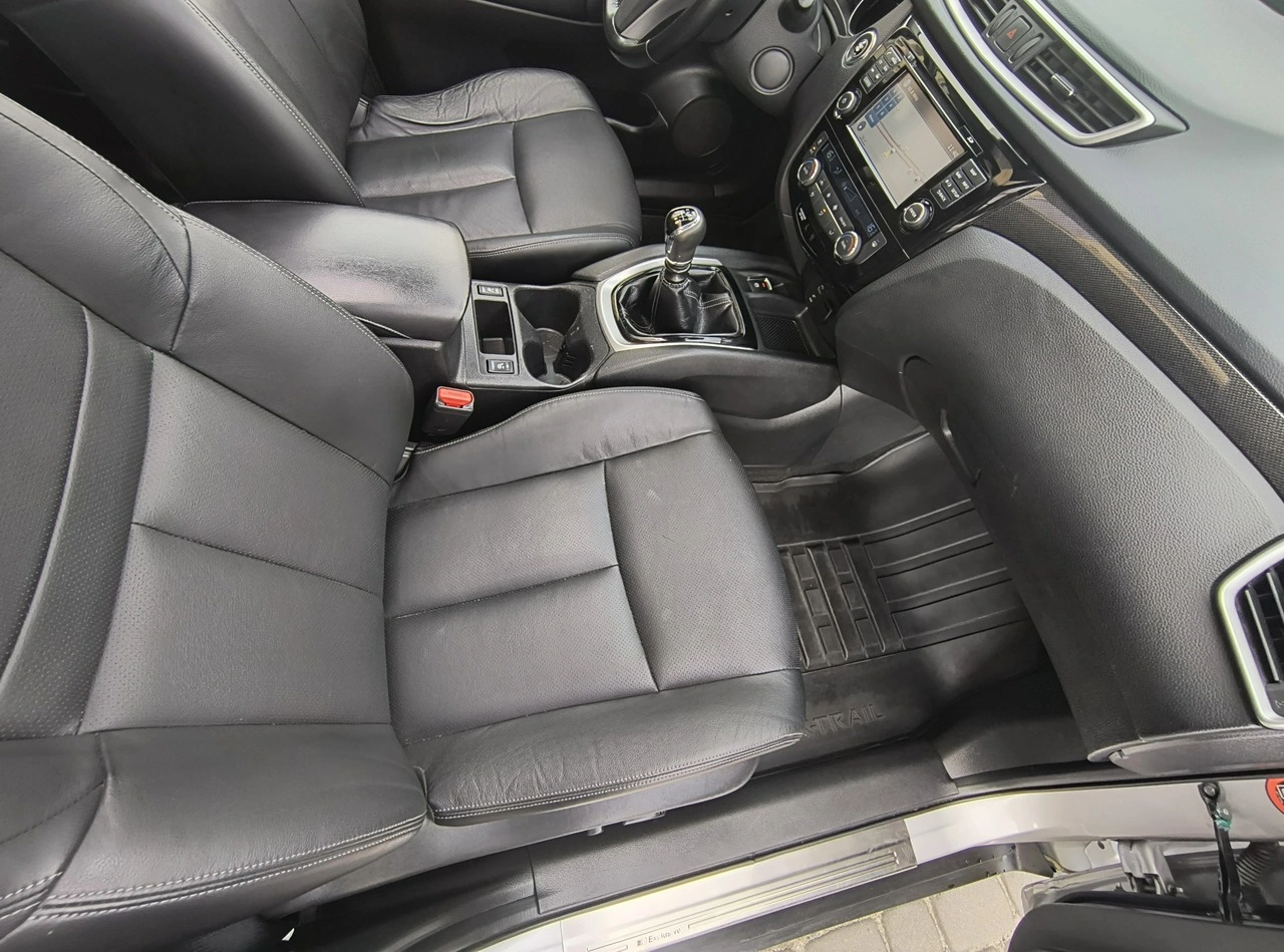 Nissan X-Trail - Zdjęcie 24