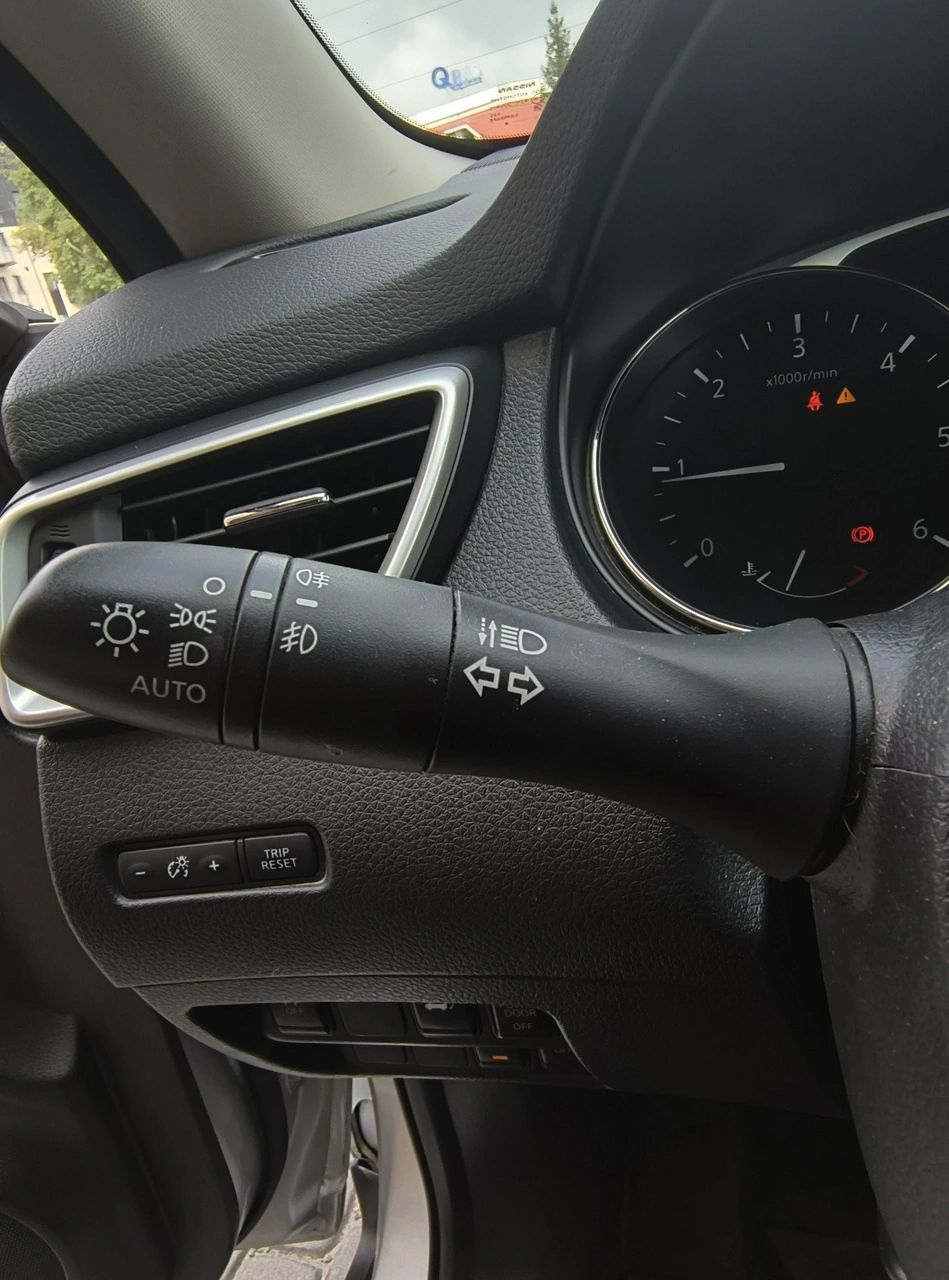 Nissan X-Trail - Zdjęcie 37