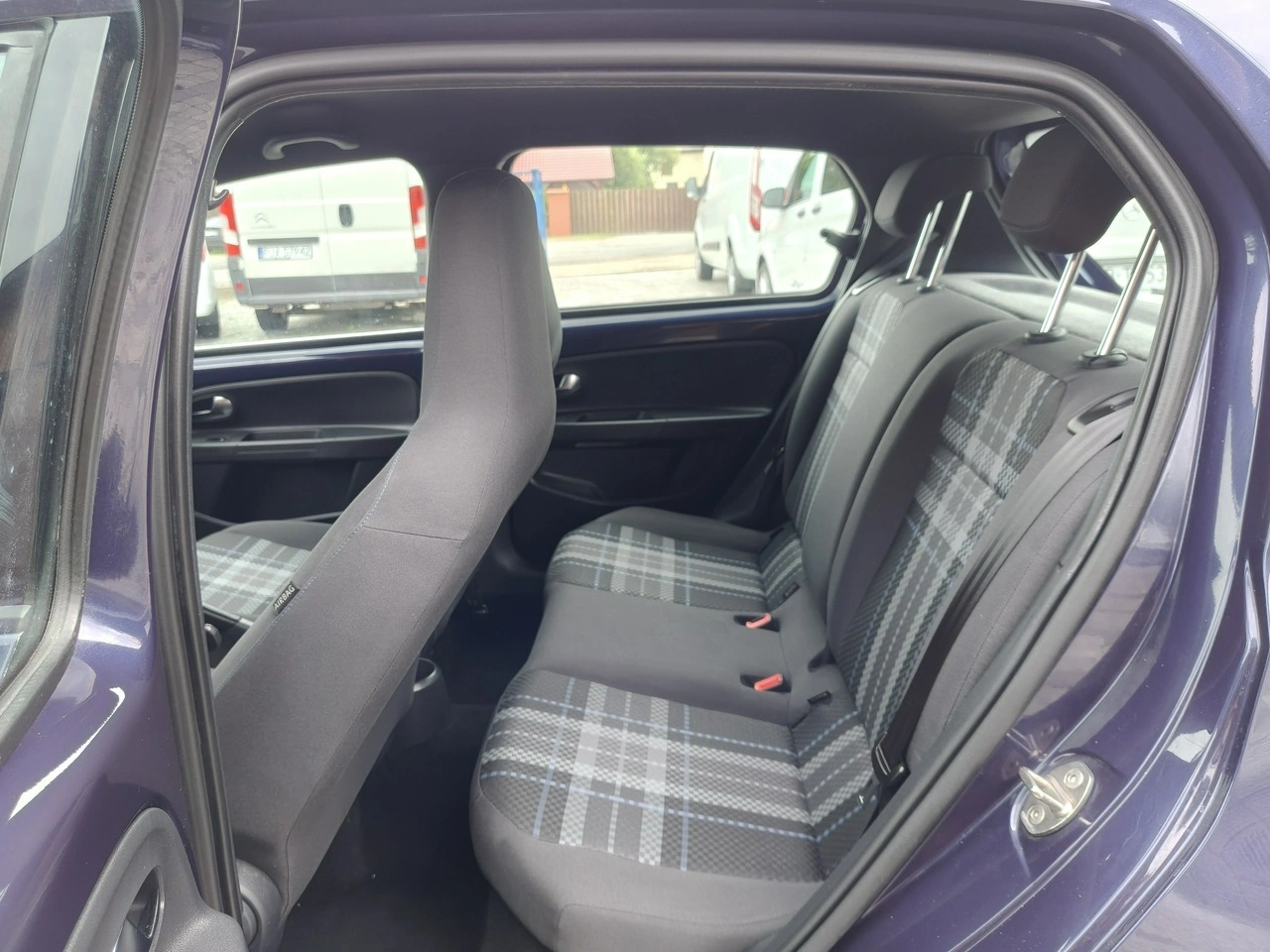 Volkswagen up! - Zdjęcie 24