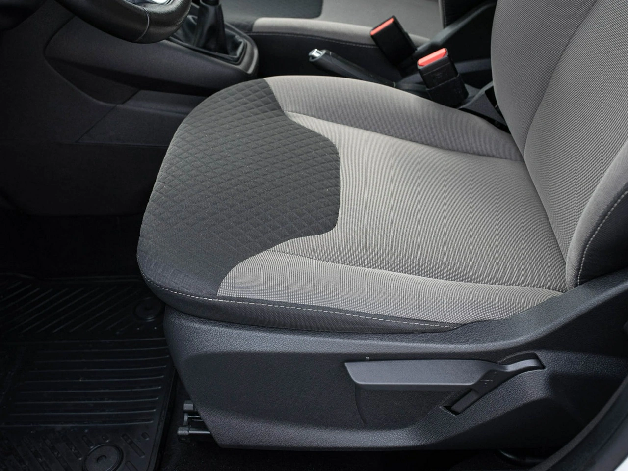 Ford Tourneo Courier - Zdjęcie 9