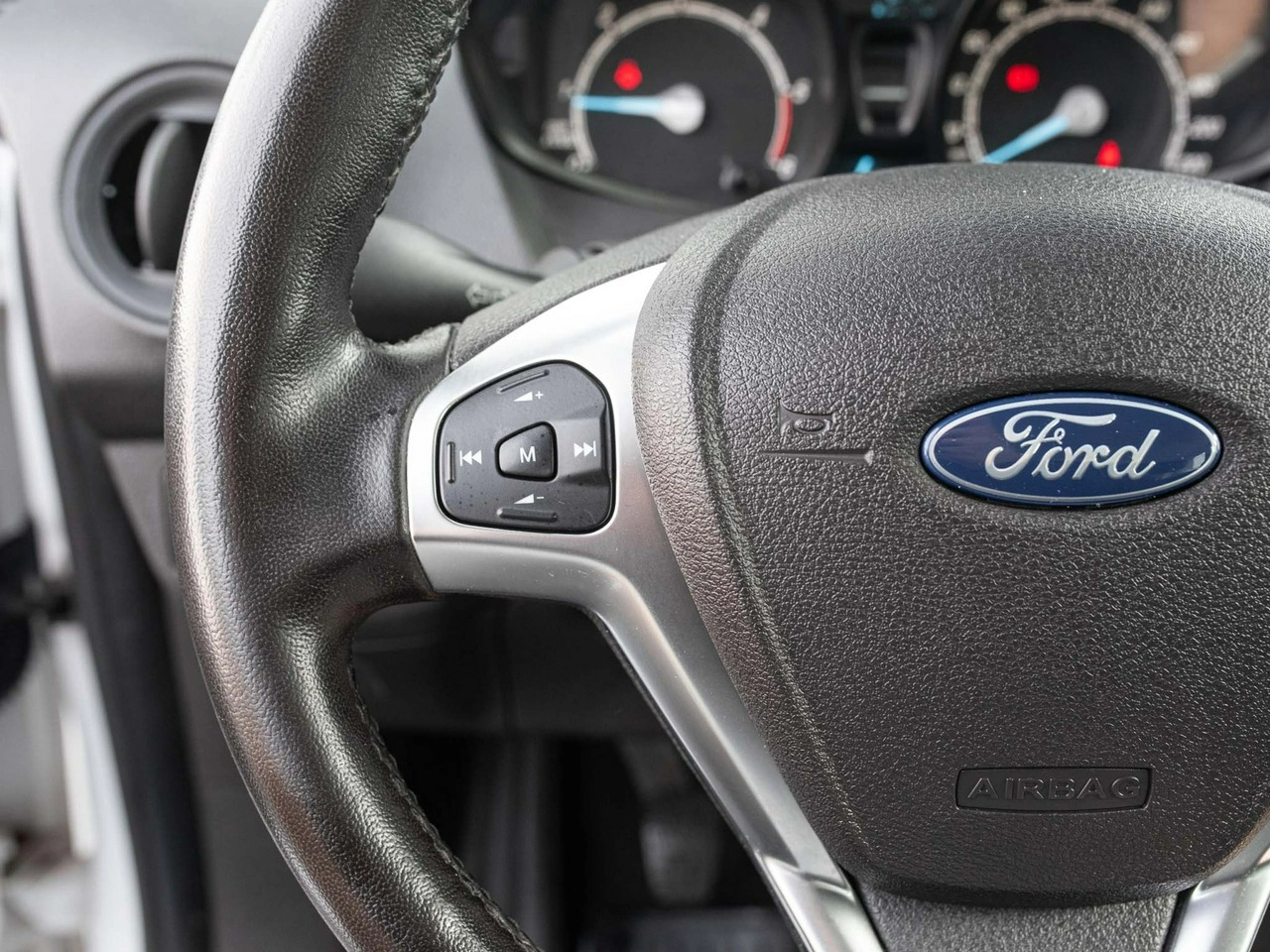 Ford Tourneo Courier - Zdjęcie 12