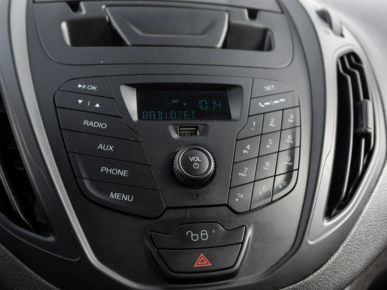 Ford Tourneo Courier - Zdjęcie 16