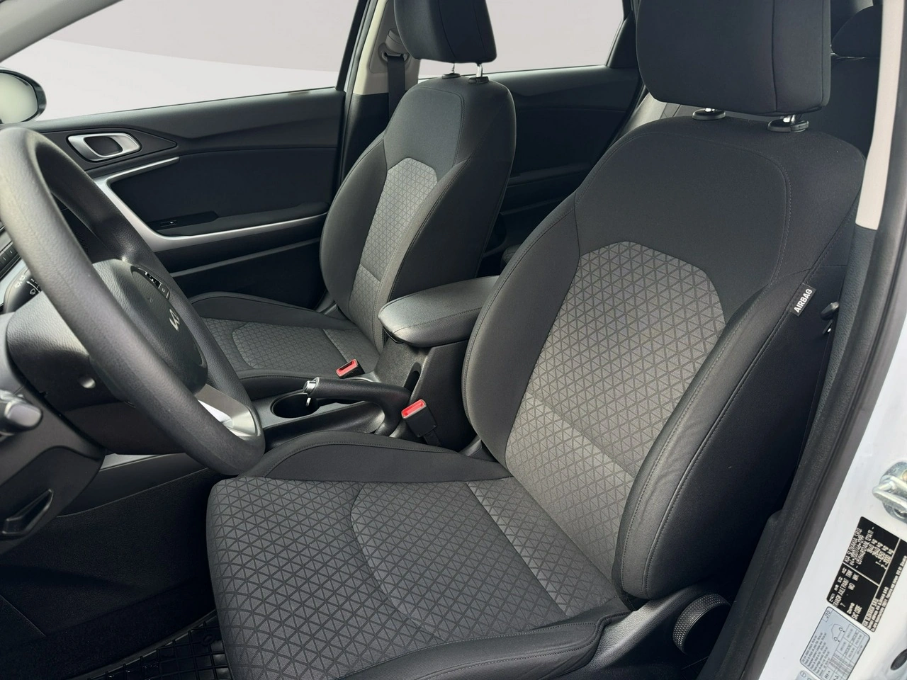 Kia Ceed - Zdjęcie 11