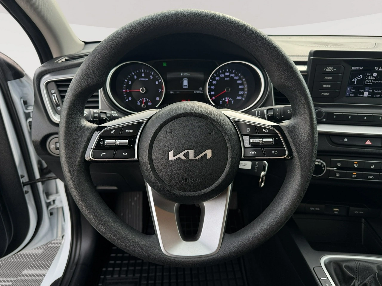 Kia Ceed - Zdjęcie 14